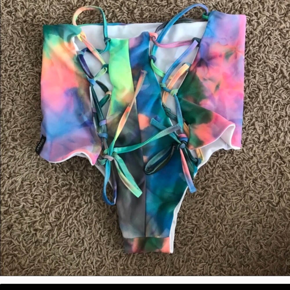 Tie dye shorts❌Trading❌